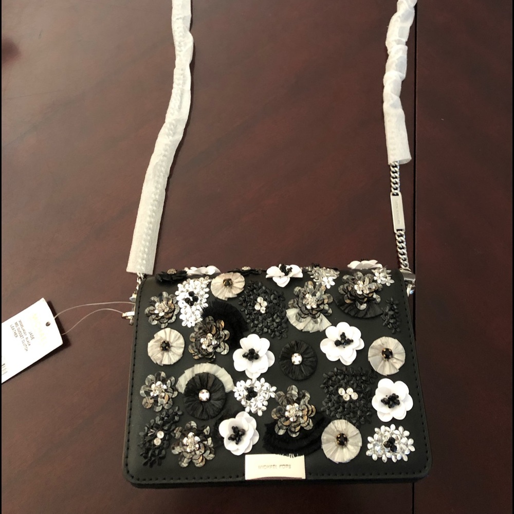 Michael Kors JADE Black MD Gusset Clutch Leather